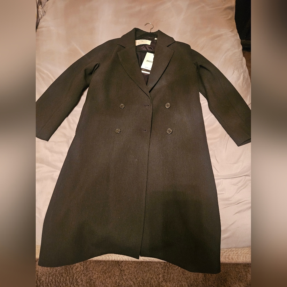 Aritzia slouch coat  Wool Coat